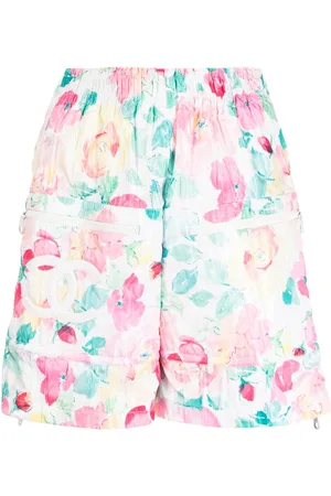 CHANEL 1990-2000s Camélia-print diamond-quilted shorts