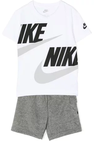 Nike Boys Shorts - Logo-detail elasticated-waist shorts