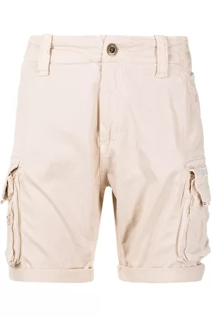 Alpha Industries Men Shorts - Logo-embroidered shorts