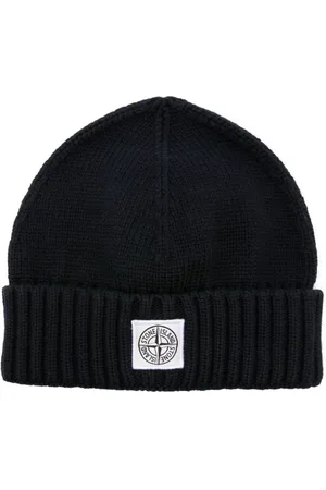 Stone Island Logo-patch ribbed-knit beanie