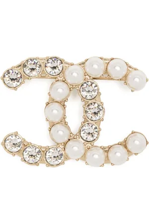 Chanel Pre-owned 2000s CC Faux-Pearl Crystal Embellished Brooch - Gold