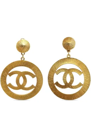 CHANEL Pre-Owned 1998 CC logo-engraved clip-on Earrings - Farfetch