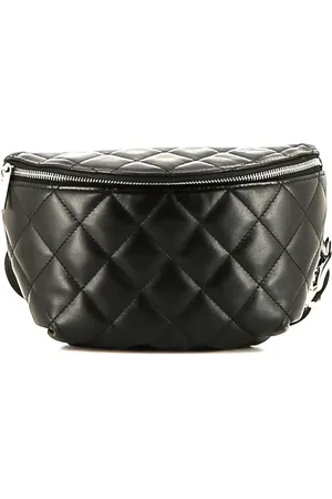 CHANEL Diamond-quilted leather belt bag
