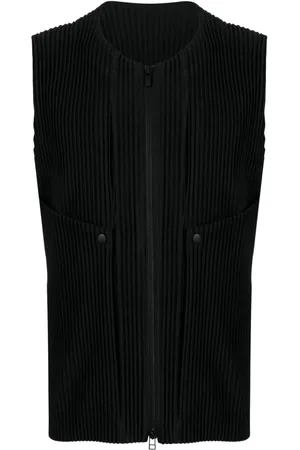 Issey Miyake Round-neck ribbed vest