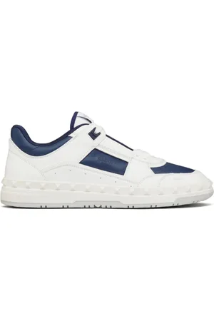VALENTINO GARAVANI Freedots low-top leather sneakers