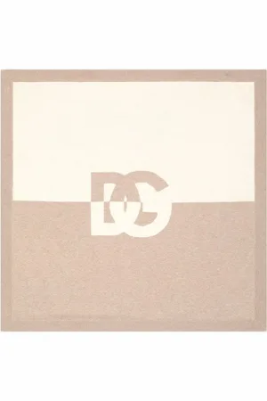 Dolce & Gabbana Intarsia-knit logo square-shape blanket