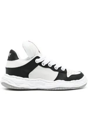 Maison Mihara Yasuhiro Wayne low-top leather sneakers