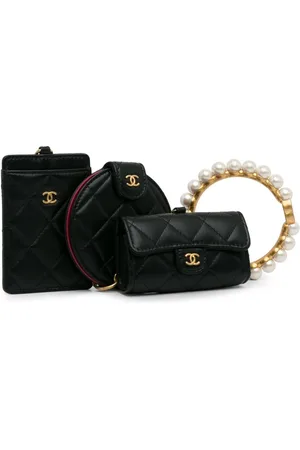 CHANEL 2021 Pre-Owned Chanel Pearl Crown CC Wristlet Multi Pouches clutch bag