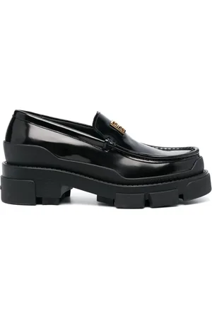 Givenchy Logo-plaque leather loafers