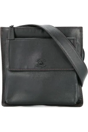 CHANEL CC logo belt bag