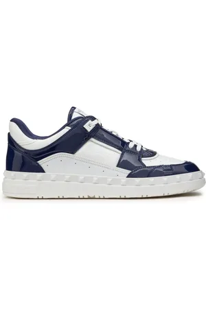 VALENTINO GARAVANI Freedots leather sneakers