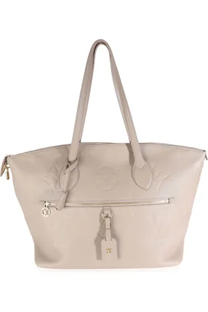 LOUIS VUITTON 2022-2024 Travel tote bag