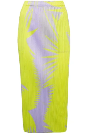 PLEATS PLEASE ISSEY MIYAKE Abstract-print plissé midi skirt
