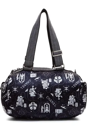 CHANEL Icons shoulder bag