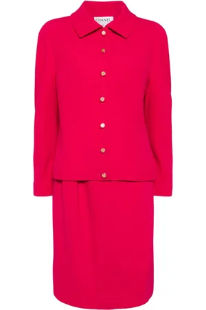 CHANEL 1990 logo-buttons skirt suit