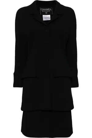 CHANEL 1997 single-breasted skirt suit