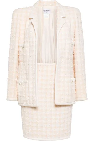 CHANEL 1996 tweed skirt suit
