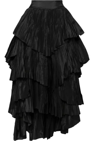 Saiid Kobeisy Layered asymmetric skirt