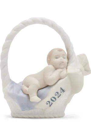 LLADRÒ Baby in a basket porcelain sculpture