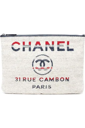CHANEL 2018-2019 Rue Cambon clutch bag