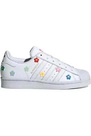 adidas X Hello Kitty Superstar J sneakers