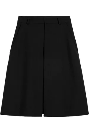 Ami Paneled knee-length shorts