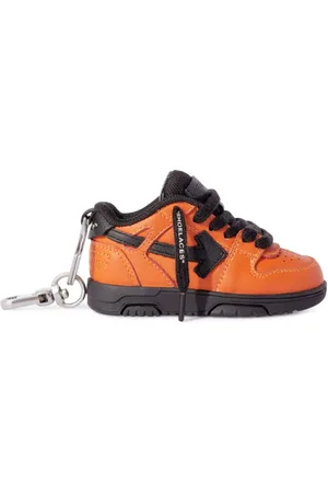 OFF-WHITE OOO keychain