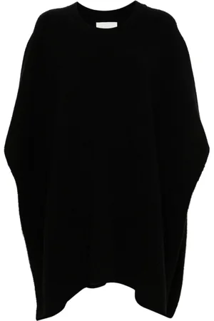 Lisa Yang Minn poncho