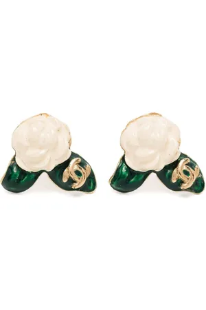 CHANEL Baramotif Coco mark earrings