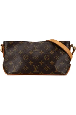 LOUIS VUITTON 2002 Monogram Trotteur crossbody bag