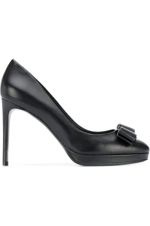 Salvatore Ferragamo Vara bow pump shoe