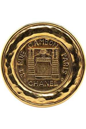 CHANEL 1970-1980 Plated 31 Rue Cambon costume brooch