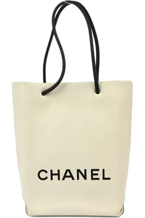 CHANEL 2008 Essential tote bag