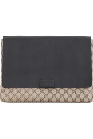 Gucci 2000-2015 Large GG Supreme clutch bag