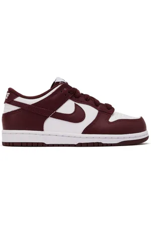 Nike Dunk Low sneakers