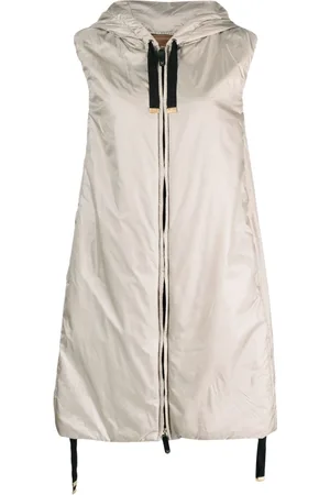 Max Mara Sleeveless zip-up parka coat