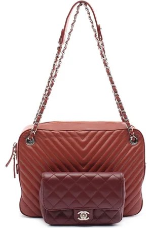 CHANEL 2018-2019 Chevron stitch shoulder bag