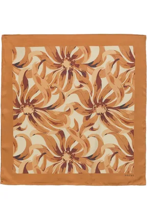 Soeur Capucine scarf