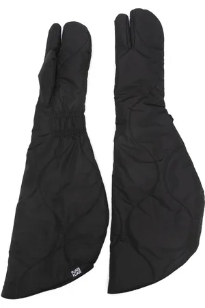 PLEATS PLEASE ISSEY MIYAKE Asteroid mittens