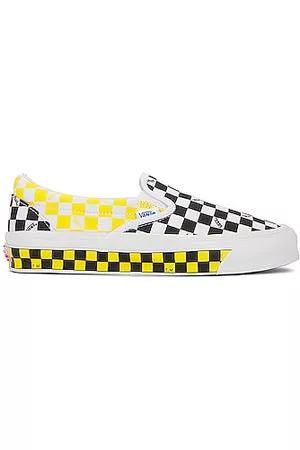 Vans Men Sneakers - Og Classic Slip-on Lx in Black,Yellow