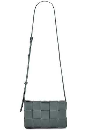 BOTTEGA VENETA: Loop bag in brushed leather - Black