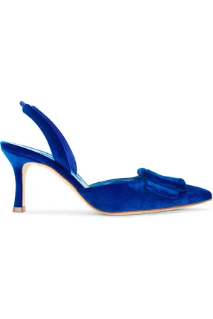 Manolo Blahnik Maysli 70 Velvet Pump in Blue