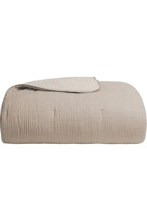 Parachute Organic Cloud Cotton Quilt in Ivory