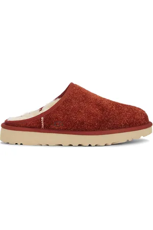 UGG Classic Slip-On Shaggy Suede in Burgundy