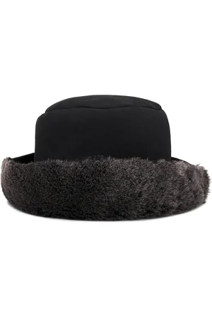 CLYDE Reversible Shearling Bucket Hat in Black