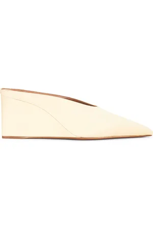 Alaïa Wedge Mule in Cream