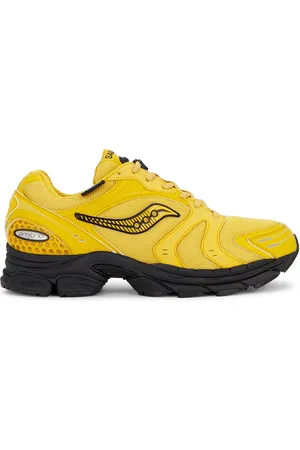 Saucony Progrid Triumph 4 in Mustard