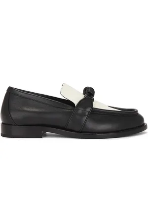 Bottega Veneta Astaire Flat in Black