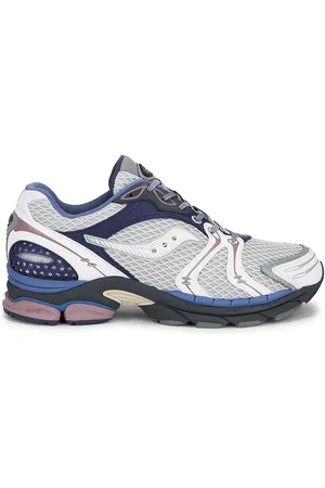 Saucony Progrid Triumph 4 in White