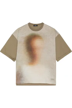 UNDERCOVER Blur Graphic Tee in G.bei Base in Grey
